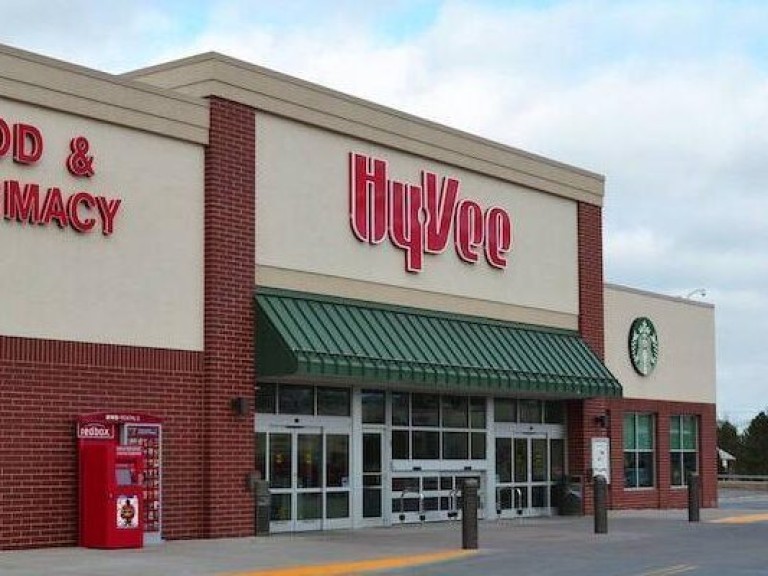 Hy-Vee_food_pharmacy_store-Nebraska_1_0