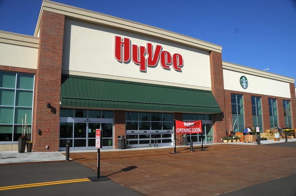 hy-vee-outside