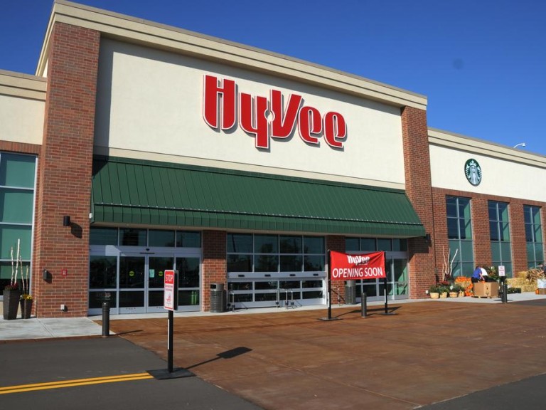 hy-vee-outside